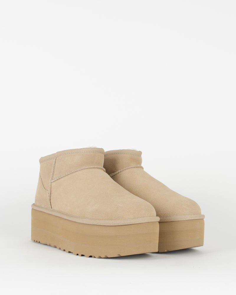 Boots classic ultra mini platform ugg