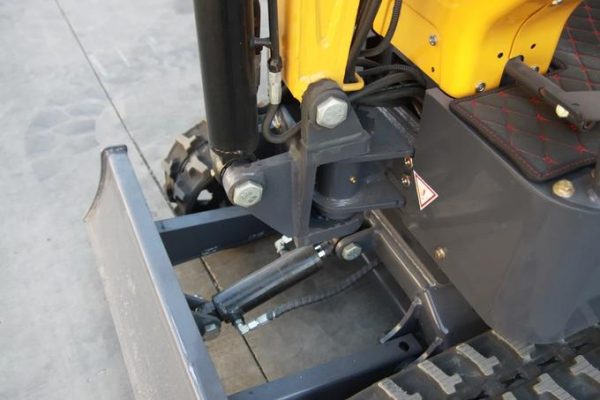 AGT 13.5 HP B&S 1 ton Mini Small Excavator, With Hydraulic Thumb and Swing Boom ,Gasoline For Sale | AGT-DM12-C