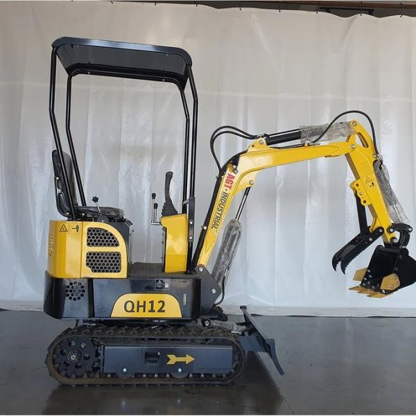 AGT 13.5 HP B&S 1-ton Mini & Small Excavator Micro Crawler Digger, Gasoline, With Thumb Clip For Sale | AGT-QH12
